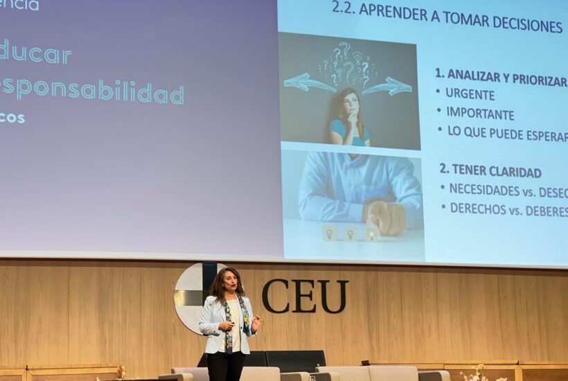 Ponencia de Laura Rojas-Marcos, en la Escuela de Padres de CEU Colegios