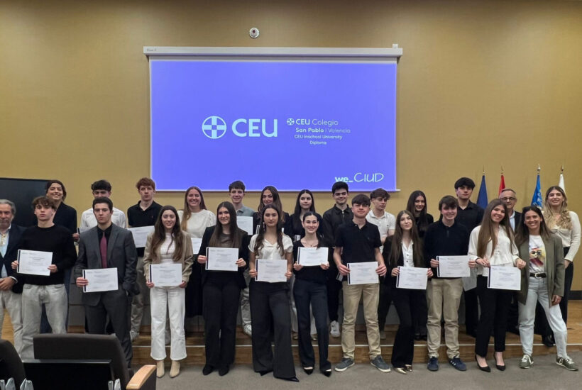 Celebramos la graduación del CIUD, ¡los alumnos reciben sus diplomas!