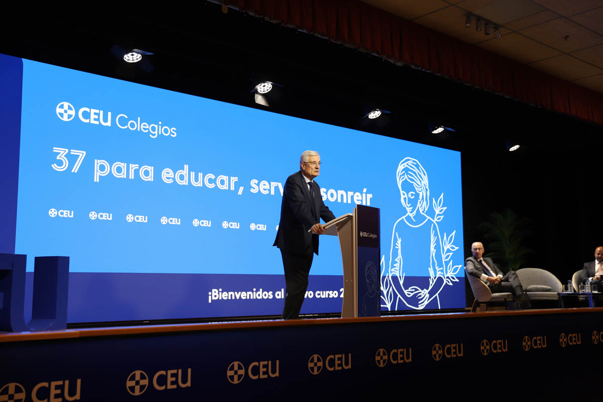 inicio curso coles ceu 6 • Un curso para seguir creciendo con excelencia, sentido y fe
